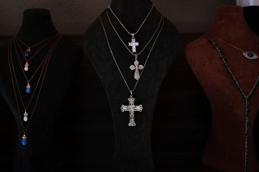 How to Style Gothic and Grunge Jewelry for Everyday Wear