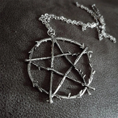 Gothic Pentagram Charm Necklace – Grunge Wicca Statement Jewelry for Women