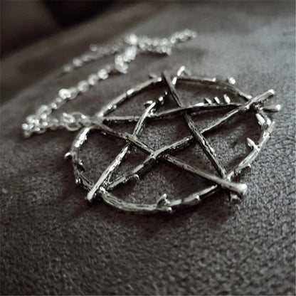 Gothic Pentagram Charm Necklace – Grunge Wicca Statement Jewelry for Women